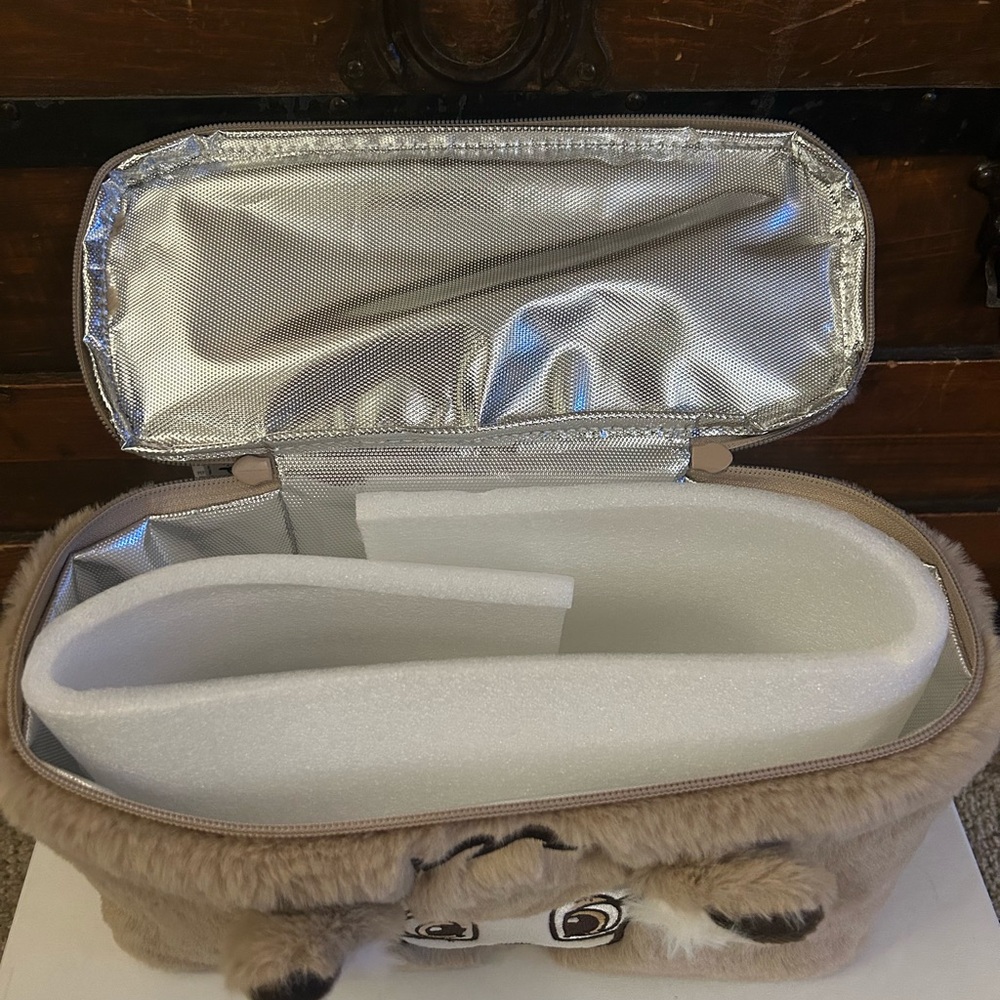 Disney Parks 2025 Bambi Faux Fur Insultated Lunch / Cosmetic Bag NWT - Picture 5 of 5